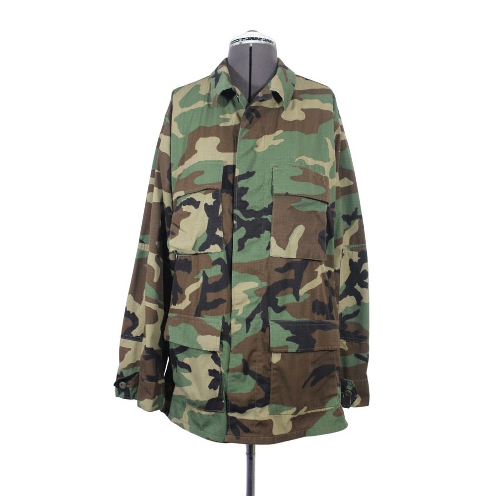 American Apparel Inc‎ men's military woodland camouflage hunting fishing coat M